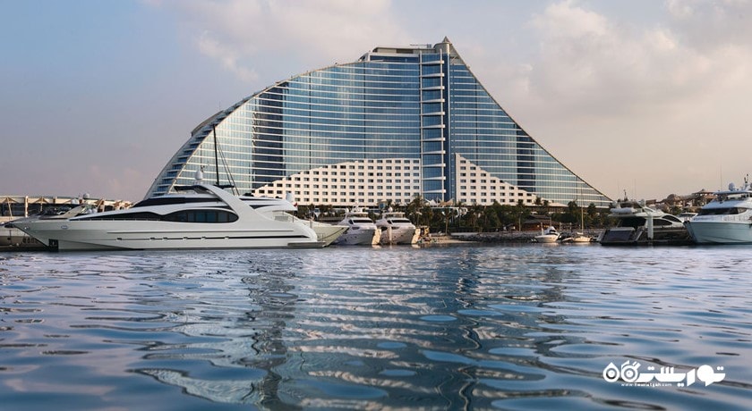 نمای هتل جمیرا بیچ